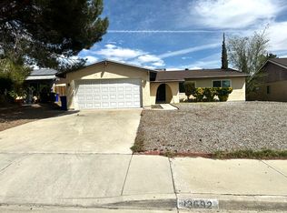 13692 Oakmont Dr, Victorville, CA 92395