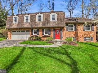 12012 Canter Ln, Reston, VA 20191