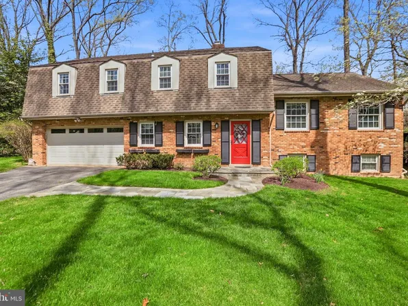 12012 Canter Ln, Reston, VA 20191