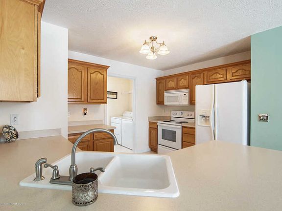 5th image of 3624 Fernwood Ln