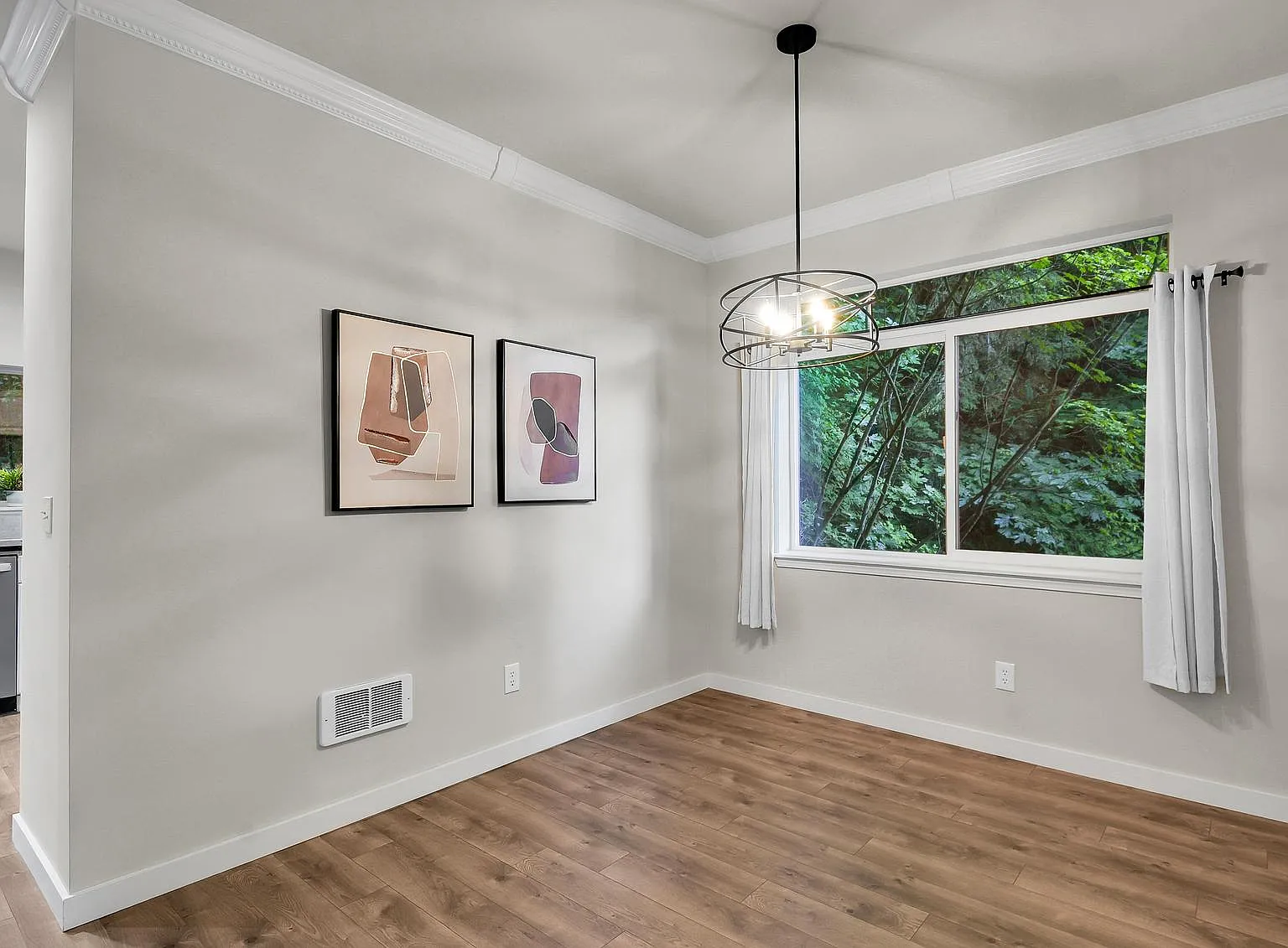 3 bed, 2.5 bath, 1455 sqft, $3,500 — Photo 4