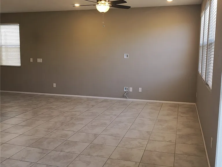 5330 Boschetto St — Photo 7