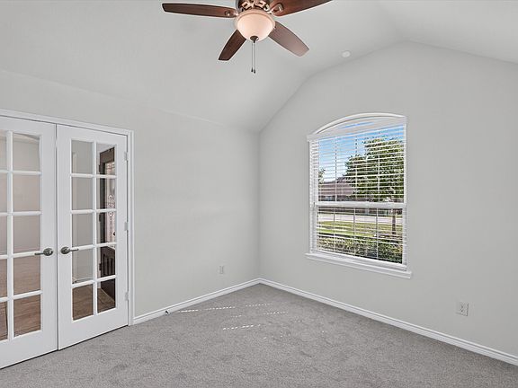 5th image of 2118 Nuehoff Dr