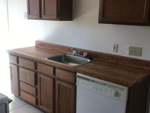 3rd image of 1235 Navajo Dr APT C