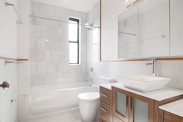 Rented by WAM Partners - William Moses Co. | media 65