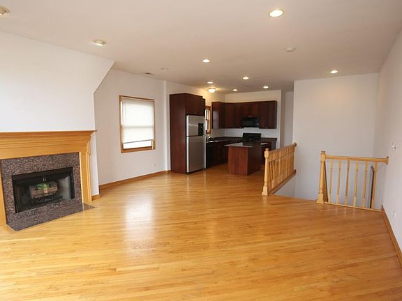 2nd image of 2551 N Southport Ave