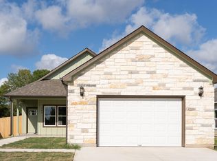 305 String Prairie Way, Smithville, TX 78957