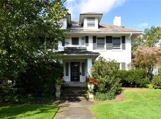 2866 Sedgewick Rd, Shaker Heights, OH 44120