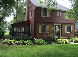 401 Derbyshire Rd, Waterloo, IA 50701