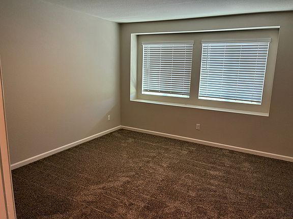 4th image of 3860 Havengate Way