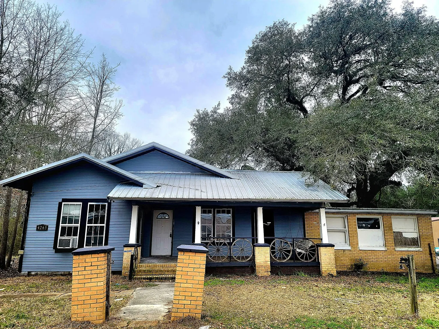 4 bed, 1950 sqft, $1,250 — Photo 1