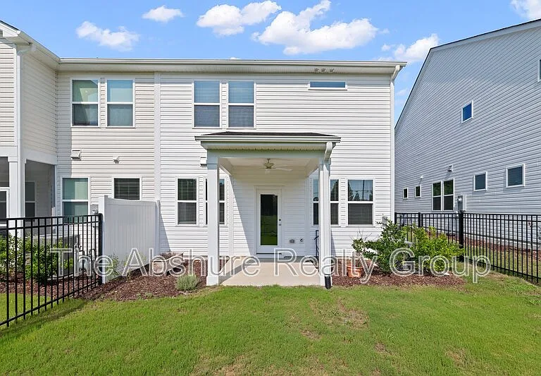 35 Village Edge Dr — Photo 41
