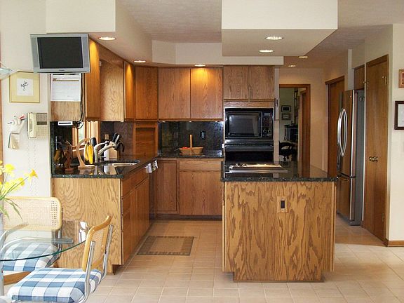 Eat-In Kitchen with Granite 