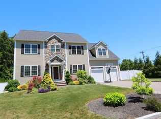 1 Alba Ln, Dedham, MA 02026