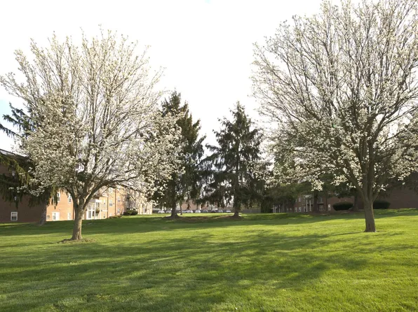 Peachgate Apartments, 2603 Elroy Rd #A02, Hatfield, PA 19440