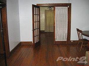 Dining room into kitchen