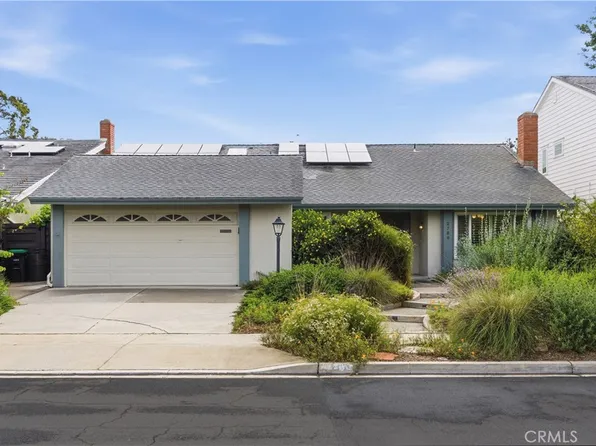 2788 Bluebird Cir, Costa Mesa, CA 92626