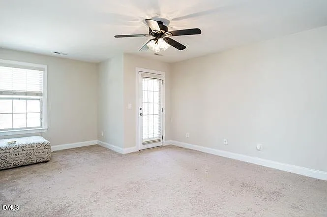 1011 Poplar St — Photo 16