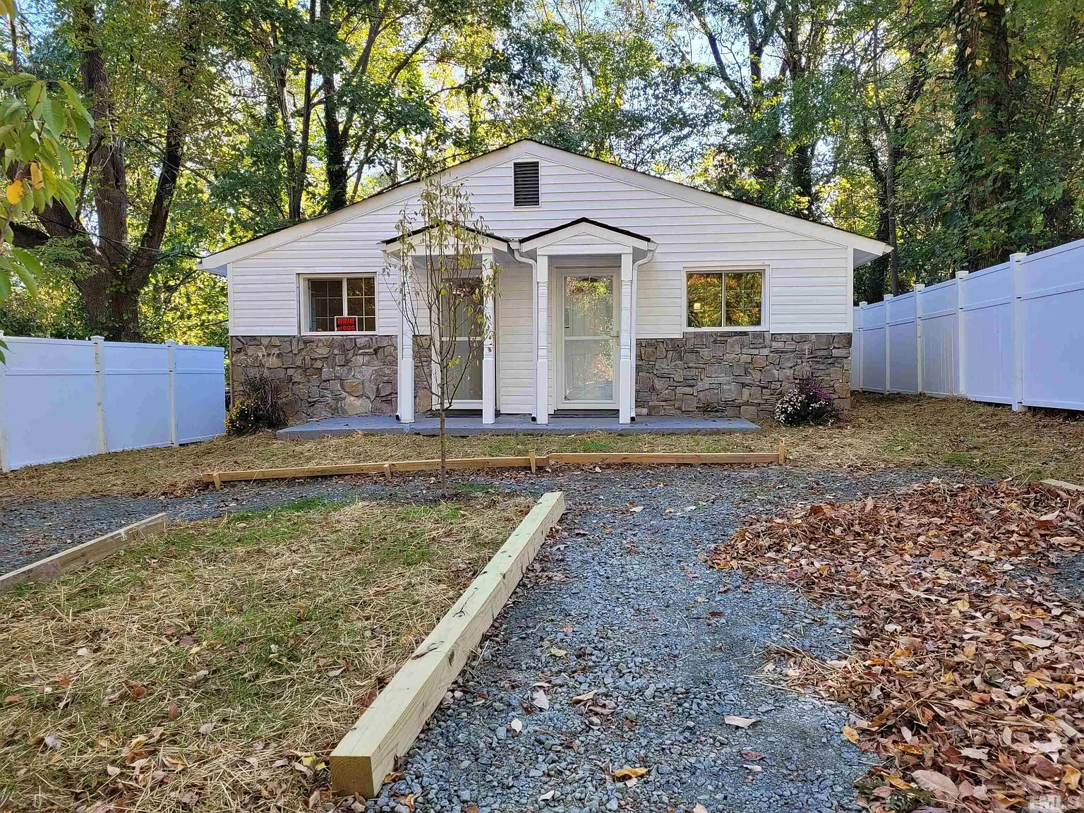 1 bed, 1.0 bath, $1,500 — Photo 2