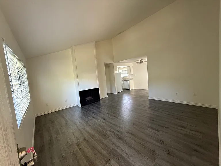 16885 Lynn Ln #17 — Photo 3