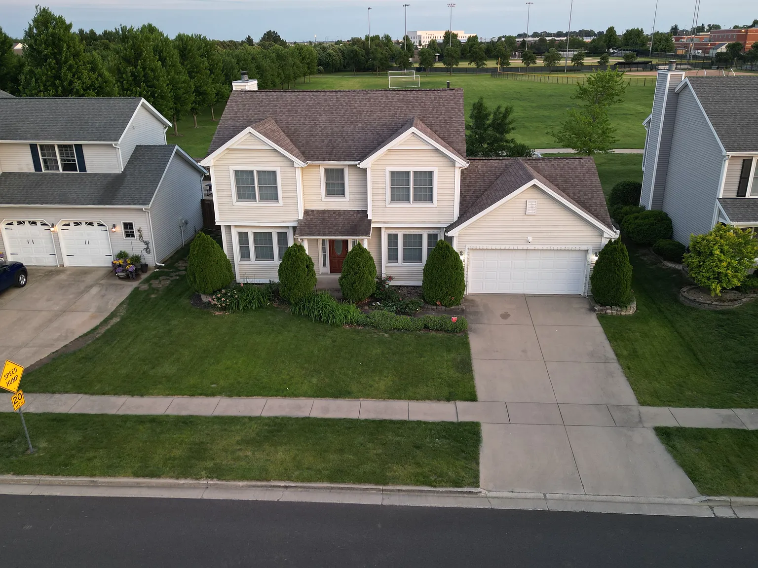 3125 Old Jamestown Rd — Photo 2