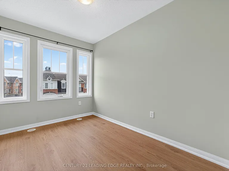 64 Ferguson St — Photo 35