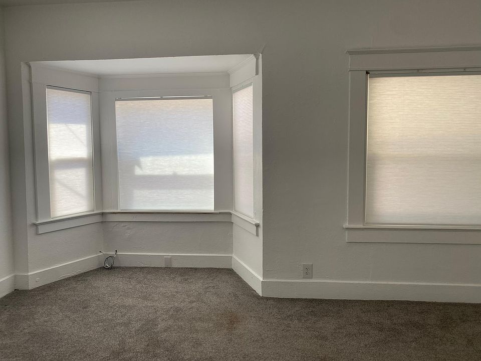 Living Room Bay window area
