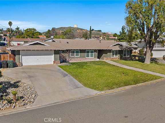 2nd image of 7171 Font Ave