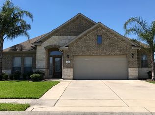 8300 Lake Powell Dr, Nederland, TX 77627
