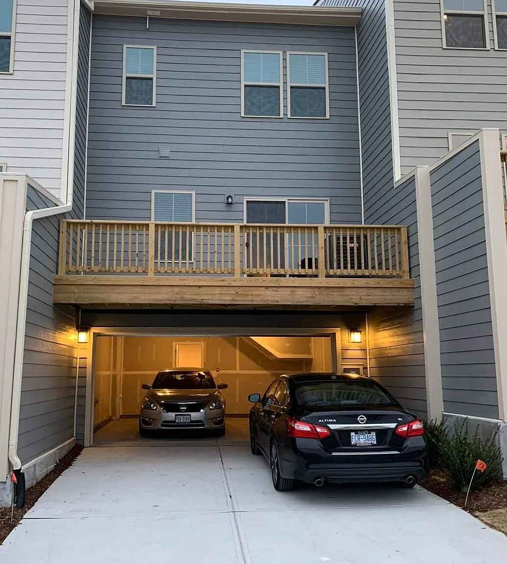 705 Channing Park Cir — Photo 4