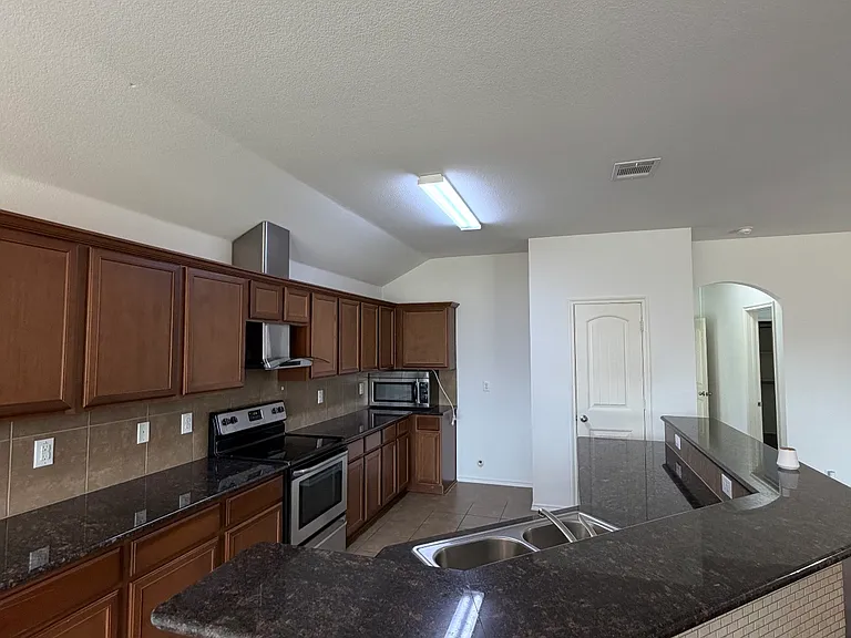 1462 Carsen Way — Photo 6
