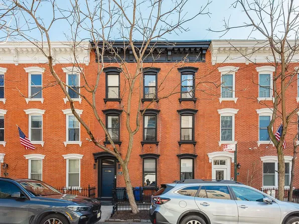 58 Huron St, Brooklyn, NY 11222