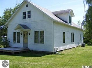 217 W Belding St, Crystal, MI 48818
