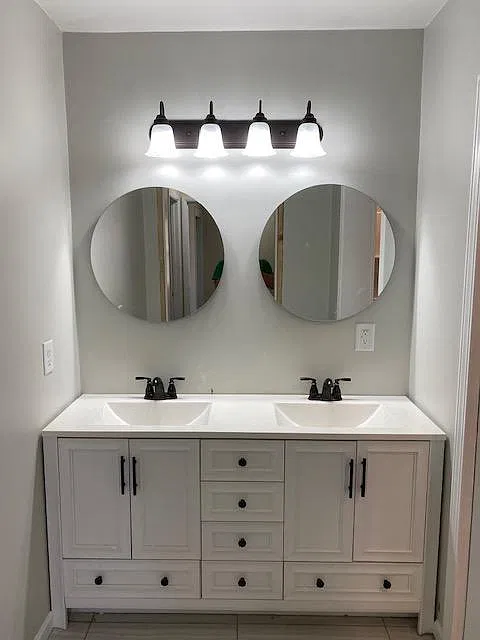 3 bed, 1200 sqft, $2,400 — Photo 1