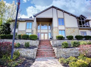 1736 W Rahn Rd, Centerville, OH 45459