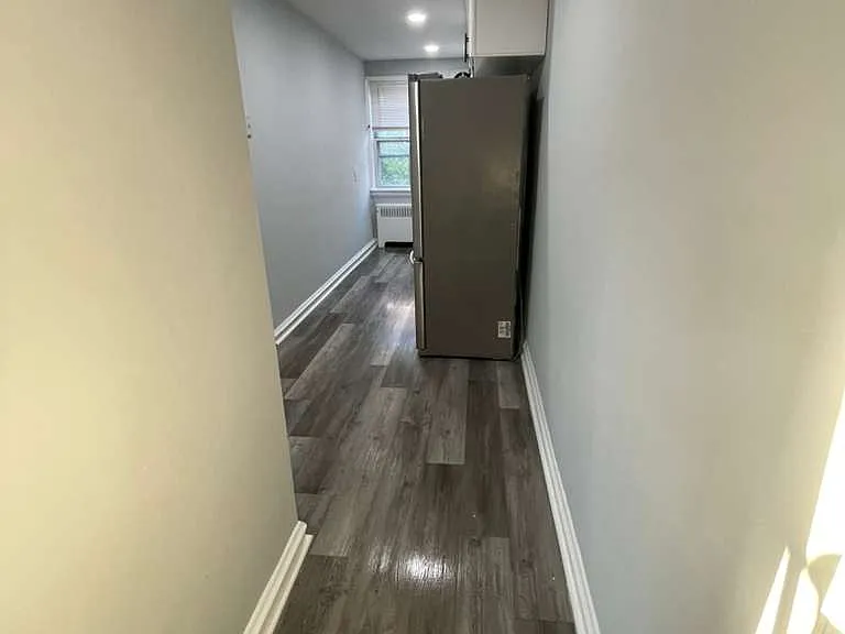 1501 Devereaux Ave #1 — Photo 4