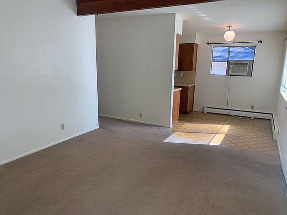4th image of 400 N Avenue H Avenue 2b #1BA-900SQFT