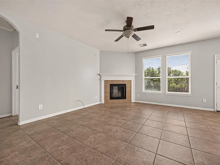 24906 Clover Ranch Dr — Photo 12
