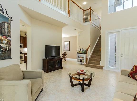 3rd image of 10489 Carolina Willow Dr