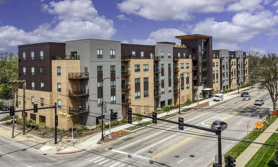 10 North Main