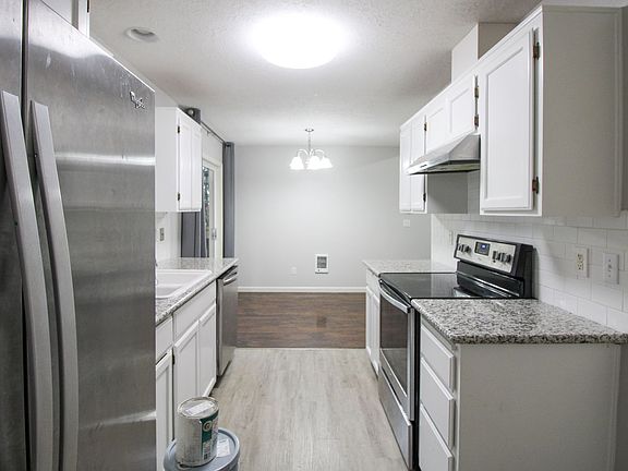 5th image of 5905-5915 Mooseberry St SE #5905