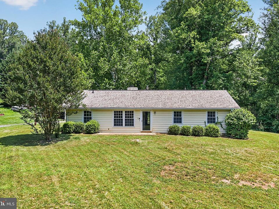 1st image of 467 Staton Ln