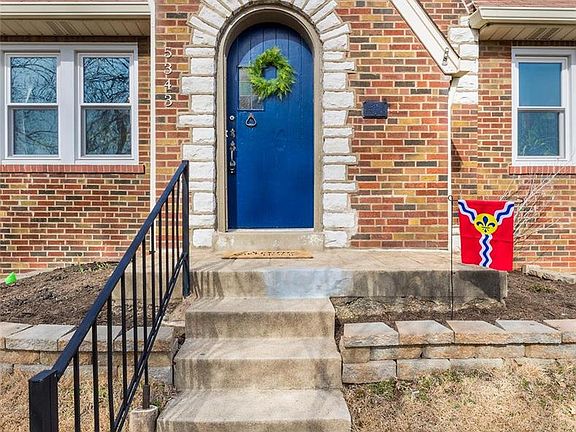 4th image of 5343 Winona Ave