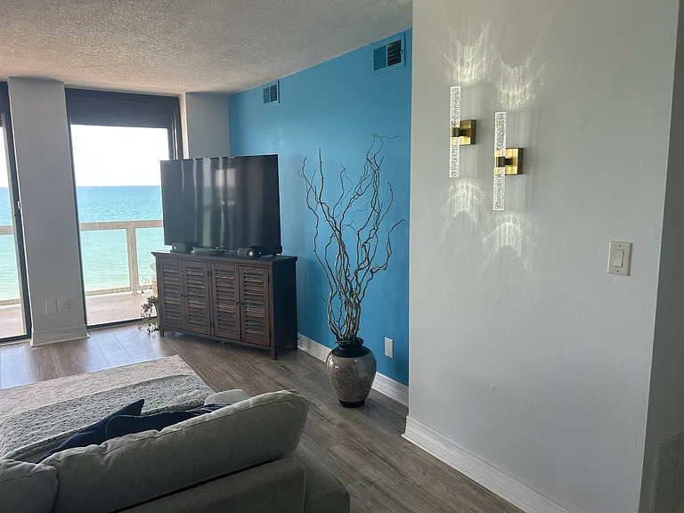 3000 N Atlantic Ave #8 — Photo 7
