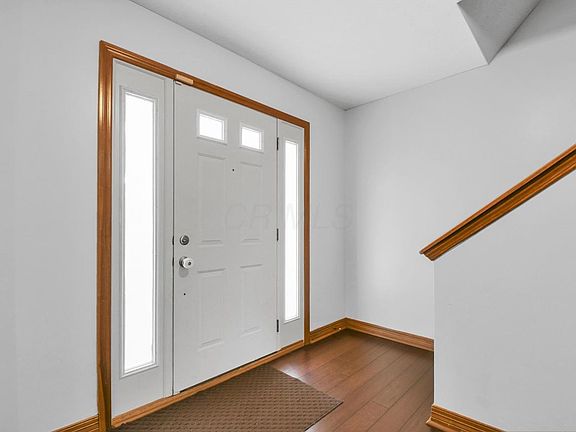 4th image of 582 Caffrey Ct E