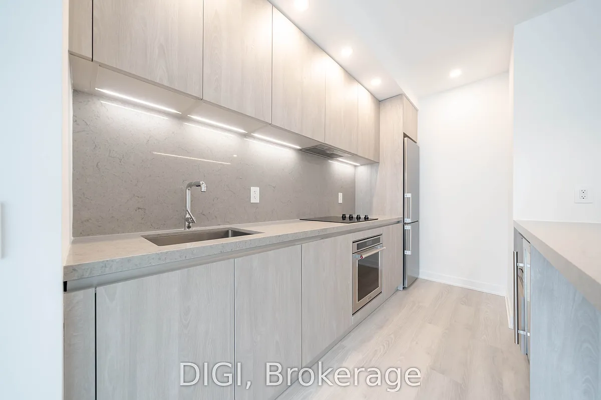 Building Photo - 57 Spadina Ave #504