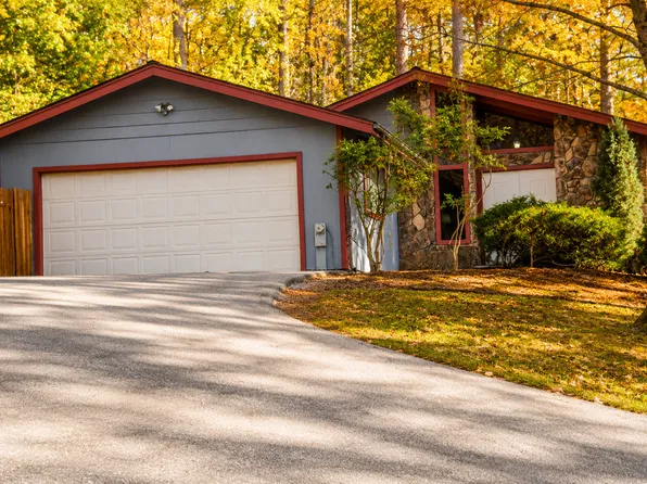 16121 Rattlesnake Rd, Grass Valley, CA 95945