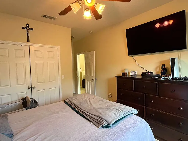 1529 Bentley Cir — Photo 12