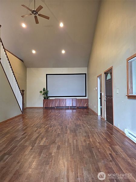 3rd image of 1207 E 121st St