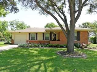 550 Classen Dr, Dallas, TX 75218